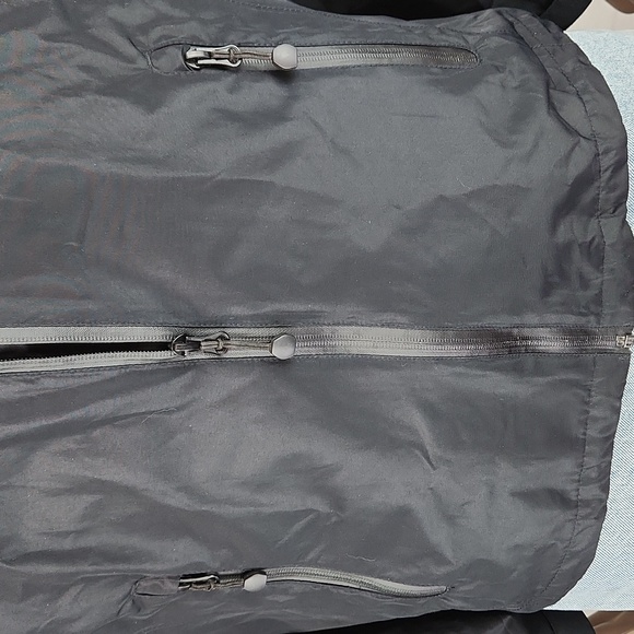 TOYOTA Windbreaker w/ removable hood by Port Authority Size S - Picture 13 of 17